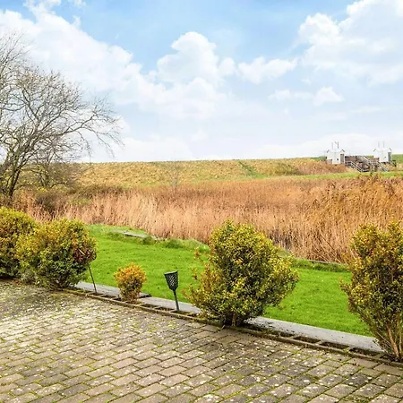 4 Person In Nyaraló